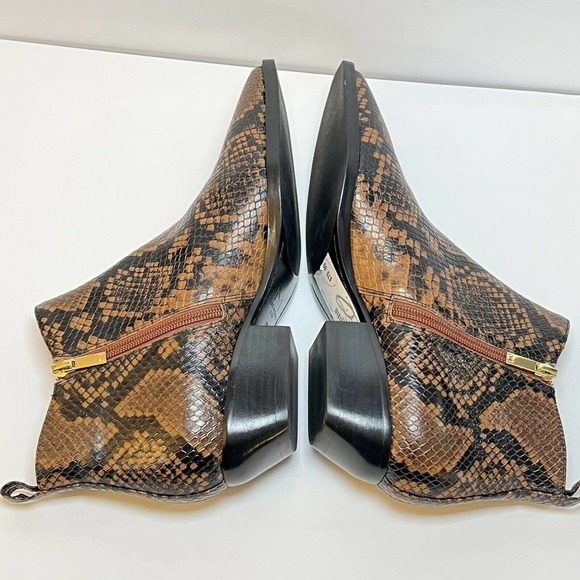 Marc Fisher Obrra tan snakeskin pointed toe ankle bootie Zip Up Sz 8 Western - Picture 6 of 10